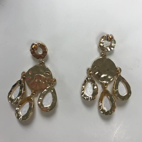 NWT AVON Summer Shimmer Teardrop Earrings - Picture 6 of 8